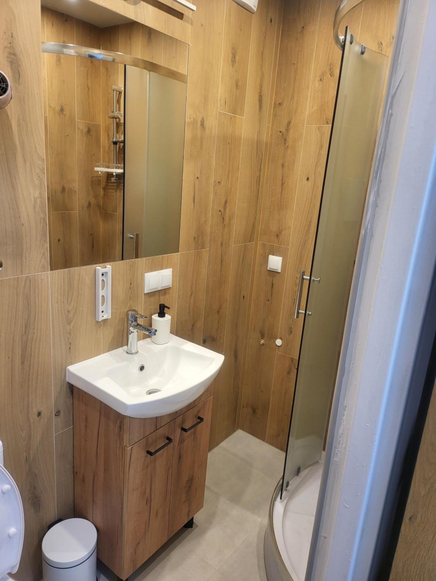 Nocleg ze śniadaniem Rooms4rest Popularna - Private For Tourists - Atr Consulting Sp, Z O,o, Warszawa