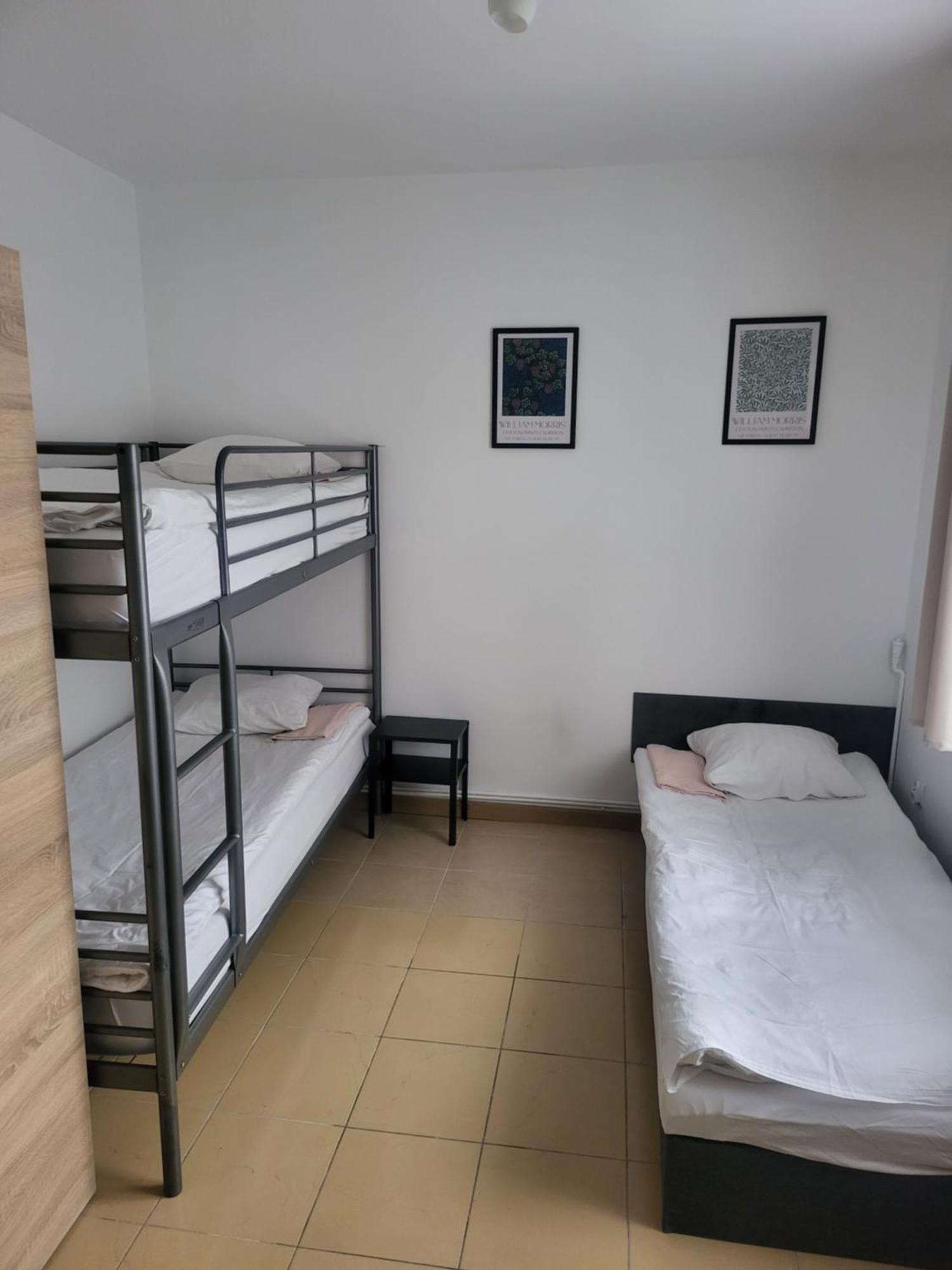 Rooms4rest Popularna - Private For Tourists - Atr Consulting Sp, Z O,o, Nocleg ze śniadaniem *